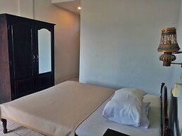 Taman Mekar Beach Inn