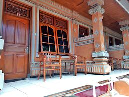 Taman Mekar Beach Inn