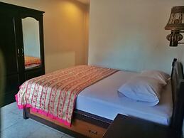 Taman Mekar Beach Inn