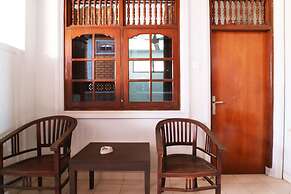 Taman Mekar Beach Inn