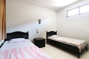 Taman Mekar Beach Inn