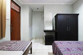 Taman Mekar Beach Inn