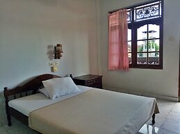 Taman Mekar Beach Inn