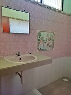 Taman Mekar Beach Inn