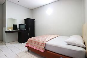 Taman Mekar Beach Inn