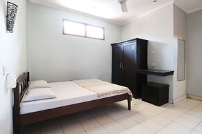 Taman Mekar Beach Inn