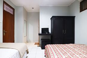 Taman Mekar Beach Inn