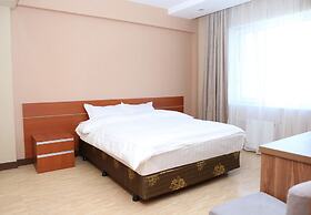 Mount Bogd Apartment