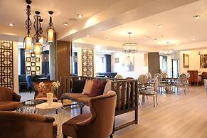 Mount Bogd Apartment