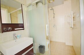 Taiyuan Strawberry Apartment