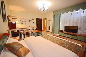 Taiyuan Strawberry Apartment