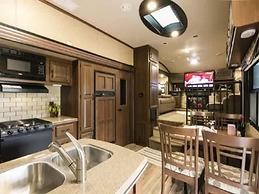 Lin Jia Camping Site Shanghai