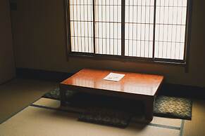 Gojo Guest House - Hostel