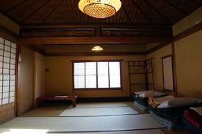 Gojo Guest House - Hostel