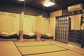 Gojo Guest House - Hostel