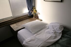 Gojo Guest House Annex - Hostel