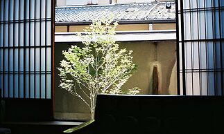 Gojo Guest House Annex - Hostel