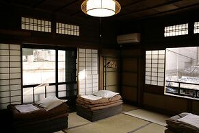 Gojo Guest House Annex - Hostel