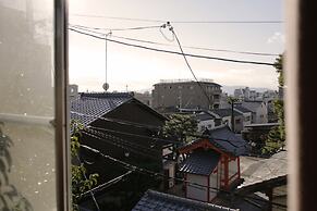 Gojo Guest House Annex - Hostel