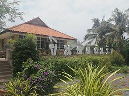 Baansuan Keb Tawan Resort