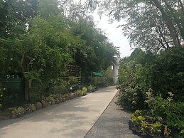 Baansuan Keb Tawan Resort
