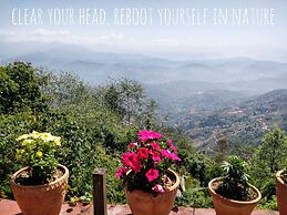 Everest Manla Resort