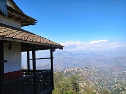 Everest Manla Resort