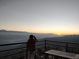 Everest Manla Resort