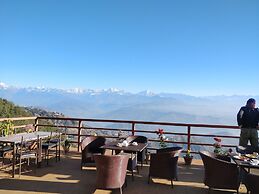 Everest Manla Resort