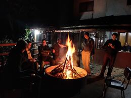 Everest Manla Resort