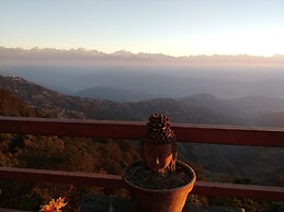 Everest Manla Resort