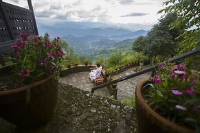 Everest Manla Resort