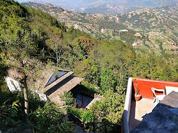 Everest Manla Resort