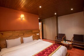 Everest Manla Resort