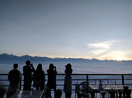 Everest Manla Resort