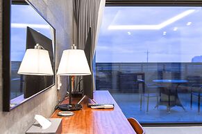 Leeum Island Spa & Pool Villa