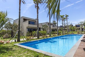 Leeum Island Spa & Pool Villa