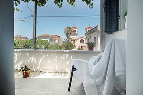 House 1910 by Zante Plaza