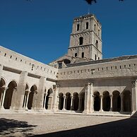 La Maison Volver