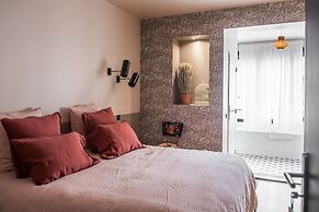 La Maison Volver