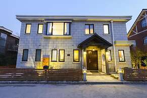 Bright House Shanghai