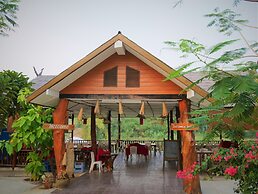 Sisatchanalai Heritage & Resort