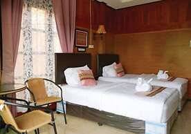 Sisatchanalai Heritage & Resort