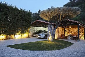 Unique Villa La Vie Est Belle