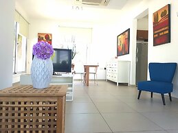 Colonial Beach Villa