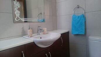Colonial Beach Villa