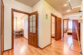 AG Apartment Lensoveta 43