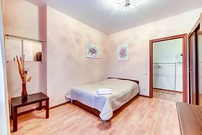 AG Apartment Lensoveta 43