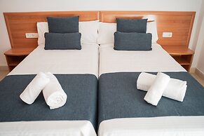 Beatrix 2000 - Caliu apartments