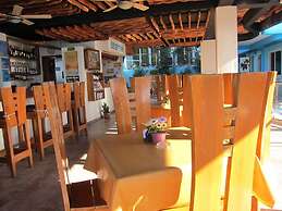 Montani Beach Resort Puerto Galera powered by Cocotel